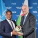 FOOTBALL – Rencontre entre Alfred Randriamanampisoa et Gianni Infantino à Paris
