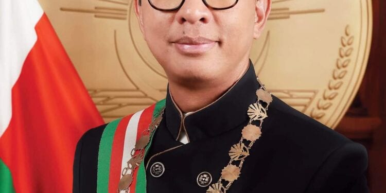 ADMINISTRATION – La Présidence dévoile le nouveau portrait officiel du président de la République 