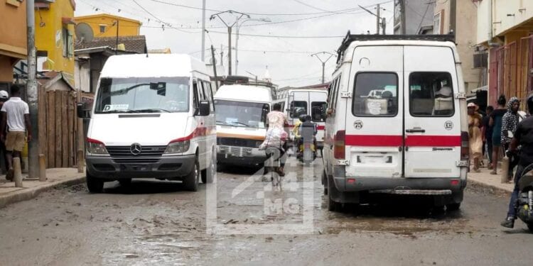 Antananarivo – Le bitumage des nids de poule de la capitale prévu vers la fin de la saison des pluies