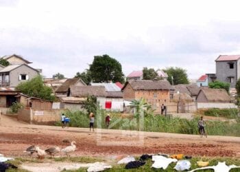AMPARAFARAVOLA – Une mère de famille soupçonnée d’avoir commandité l’enlèvement de ses enfants placée en détention préventive