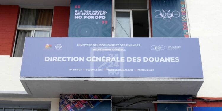 CAISSE DE L’ETAT – Un objectif de 4 687 milliards d’ariary de recettes pour l’administration douanière cette année