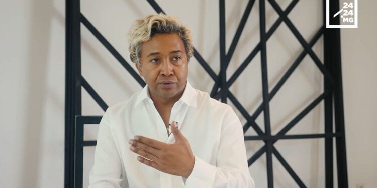 ART VISUEL – Le premier catalogue de Hakanto ou le premier pas vers les éditions Hakanto