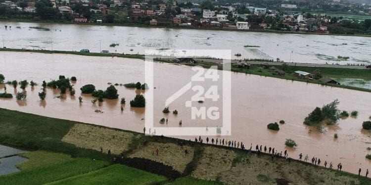 CRUE – Alerte jaune montée des eaux dans de nombreuses communes de l’Atsimondrano suite à la hausse du niveau de la Sisaony