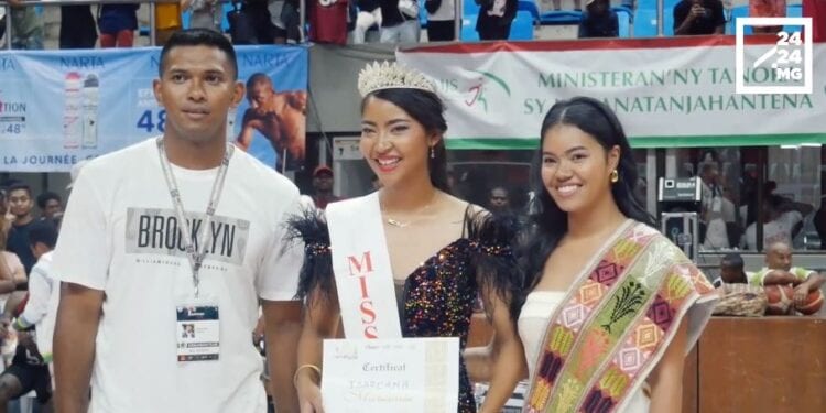 ANDRIATSAROANA RAKOTOARIVELO, MISS SMATCHIN 2024 – “Peu importe ce que vous faites dans la vie, foncez”