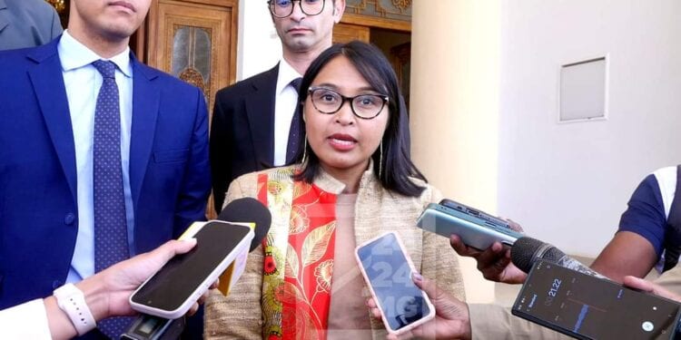 Les autorités malgaches optent pour l’abandon à mi-parcours du programme FEC conclu en 2021 pour en conclure un nouveau avec le FMI