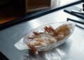 CUISINE – Quand la crevette, ce trésor de la mer se fait flamber au rhum ambré