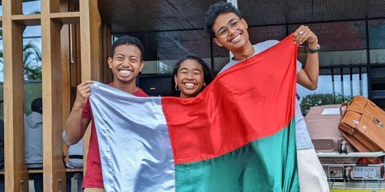 ART ORATOIRE – L&rsquo;Université d&rsquo;Antananarivo à la finale océan Indien et Afrique australe du 10ème tournoi Inter-universitaire de débats