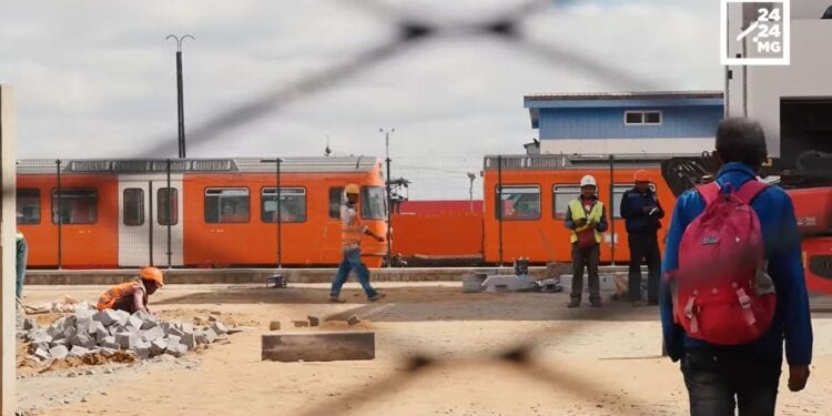 Le ministre chargé des transports espère la mise en service du train urbain en 2025