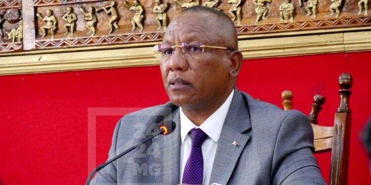 GOUVERNEMENT – Christian Ntsay en Chine pour le 5ème Forum sur la coopération sino-africaine des gouvernements locaux