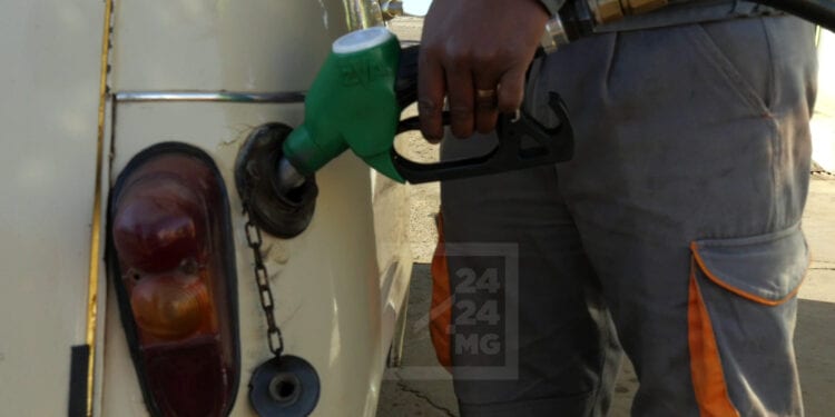 CARBURANT – La fiscalité du gasoil à aligner sur celle de l’essence à partir de 2027