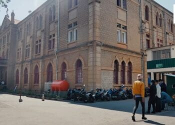 ART ORATOIRE – L&rsquo;Université catholique de Madagascar en tête du classement mondial de la ligue mondiale de débat interuniversitaire de la Haye