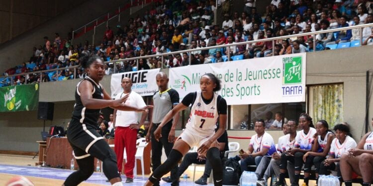 BASKETBALL – Le MB2ALL reste invaincu chez les dames et la GNBC se rattrape