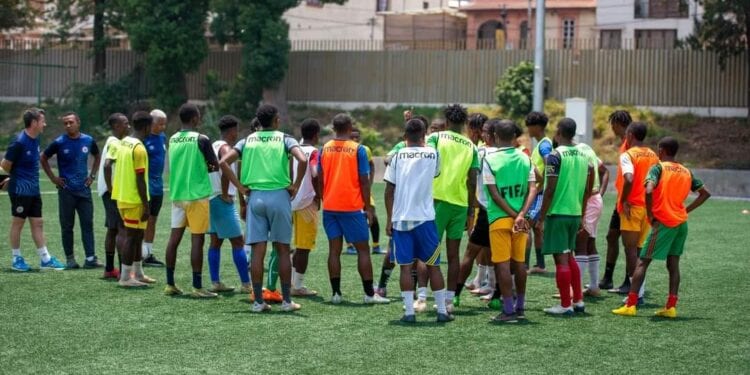 FOOTBALL – Une trentaine de joueurs présents au regroupement des Barea Chan mardi