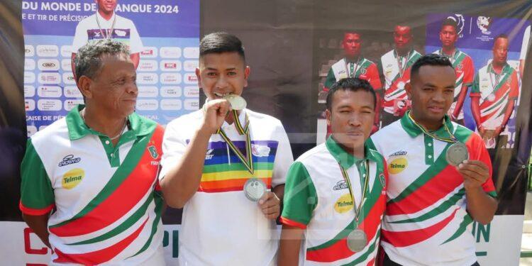 PETANQUE – Le champion du monde en tir de précision et les vice-champions du monde en triplette accueillis en héros au stade Barea