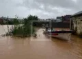 INTEMPERIES – La cote d’alerte rouge de la Sisaony dépassée à Ampitatafika, des habitants de la commune évacués d’urgence