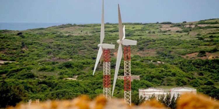 ENERGIE – La première turbine du parc éolien de QMM et l&rsquo;extension du parc solaire de la compagnie opérationnelles depuis février