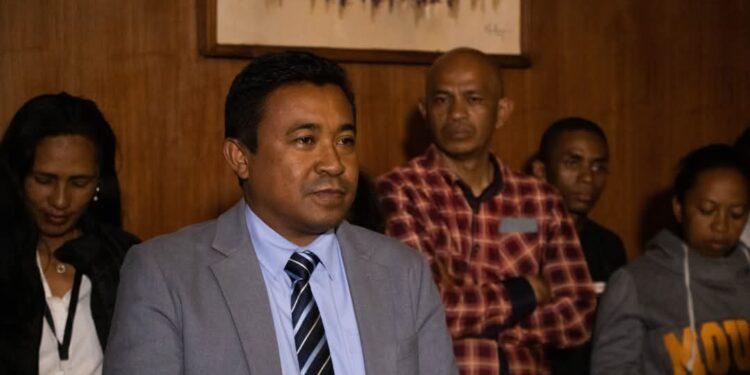 ENSEIGNEMENT SUPERIEUR – Le Pr Rivoarison Randrianasolo élu Président de l&rsquo;Université d&rsquo;Antananarivo