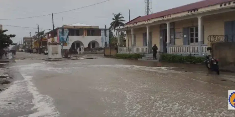 INTEMPERIES – Les premiers bilans du cyclone Honde font état de huit morts, un disparu et plus de 88 000 sinistrés