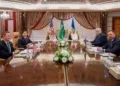 MONDE – L’Ukraine accepte le principe d’un cessez-le feu de 30 jours, les Etats-Unis rétablissent l’aide américaine