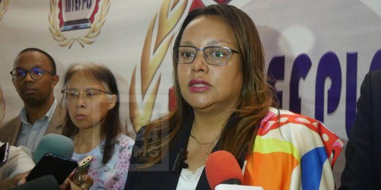EXPORTATIONS VERS LES ETATS-UNIS – Le maintien des emplois reste la priorité de l’Etat, selon la ministre Hanitra Razakaboana