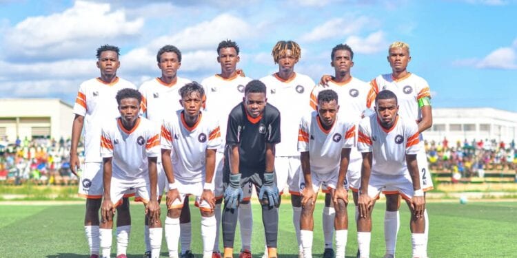 FOOTBALL – Bataille pour la première place de la Pure Play Football League entre Fosa Juniors et AS Fanalamanga