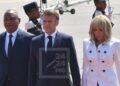 VISITE D&rsquo;ETAT – Emmanuel Macron accueilli à l&rsquo;aéroport d&rsquo;Ivato par le Premier ministre Christian Ntsay