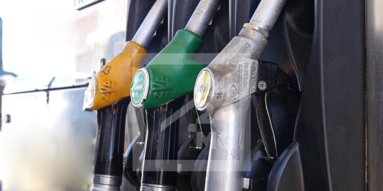 PÉTROLE LAMPANT – Un écart de plus de 600 ariary entre le prix réel et le prix affiché à la pompe 