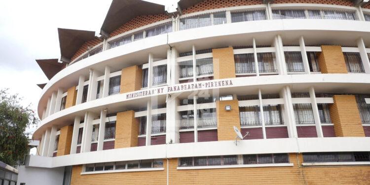 ENSEIGNEMENT – Le ministère de l’Education nationale rappelle l’existence de règles à respecter durant les voyages d’études