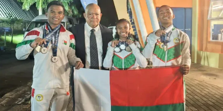 SPORTS – Deux médailles d’or et sept en argent pour Madagascar après la première journée du championnat d’Afrique d’haltérophilie