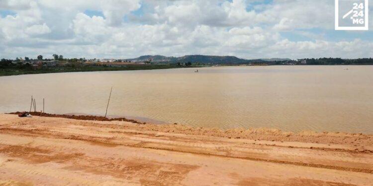 INFRASTRUCTURES – Des expropriations en vue du côté d’Ivato en vue de la construction du parc solaire de 100MW d’Antananarivo et du lac Iarivo