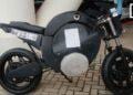 AUTO-MOTO – Quand la passion de César Sarron pour la mécatronique donne naissance à une moto électrique