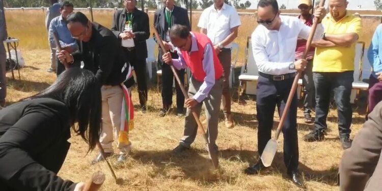 ÉNERGIE – Plus de 12 000 panneaux solaires sur un terrain de 7ha pour le parc solaire de 7 MW de Sabotsy Namehana