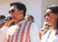 INFRASTRUCTURES – Le couple présidentiel prend le volant pour tester la portion de la RN13 Amboasary – Tolagnaro