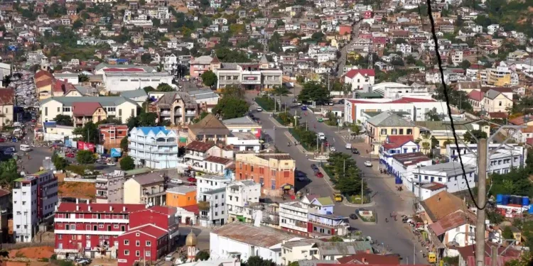 HAUTE MATSIATRA – Plusieurs mesures annoncées pour améliorer l’approvisionnement en eau à Fianarantsoa