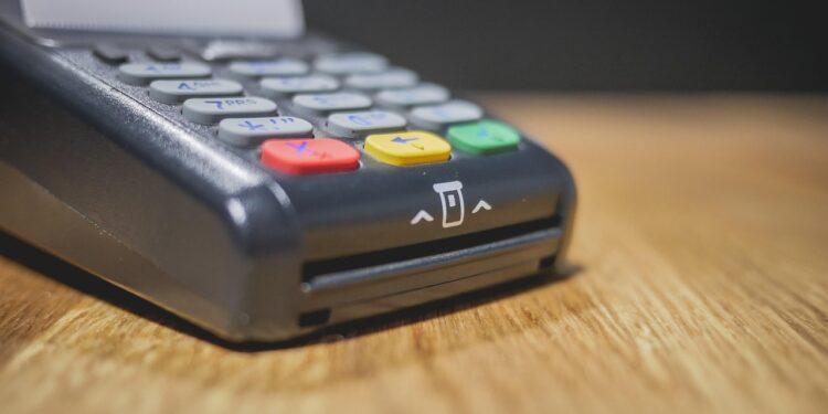 DIGITALISATION – Un terminal de paiement électronique pour 7 000 habitants à Madagascar