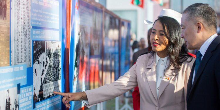 DIPLOMATIE – Madagascar rend hommage à la contribution chinoise dans la lutte contre le fascisme lors du 98e anniversaire de l’Armée populaire de libération