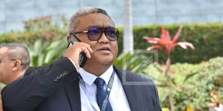 ADMINISTRATION – Lova Narivelo “Paupil” Razafindrafito se retire de son poste de gouverneur de la Région Matsiatra Ambony