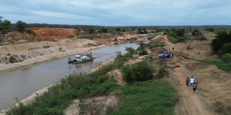 AGRICULTURE – Le dragage de la prise d’eau de Bevoay enclenché en urgence pour assurer la deuxième campagne rizicole du Bas Mangoky