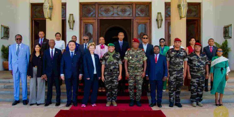 DIPLOMATIE – “La Refondation est une affaire interne aux Malgaches”, selon les autorités qui n’écartent pas un coup de main international