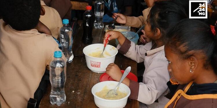 Yas Madagascar et l’ONG Inviso partagent joie et douceurs dans des écoles de la Capitale