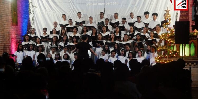 REVEILLON DE NOEL – L’effervescence des fêtes transcende la grisaille d’Antananarivo
