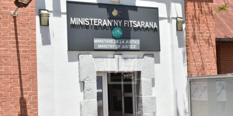 NATIONALITÉ ET CITOYENNETÉ – Les anciens ressortissants malgaches interdits d’activités politiques à Madagascar, selon le ministère de la Justice