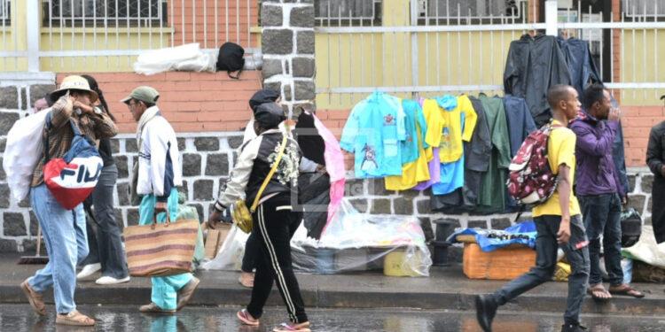 MARCHÉ DU TRAVAIL – 80% des emplois à Madagascar jugés précaires, révèle le ministre Herinjatovo Ramiarison