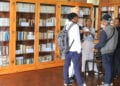 ENSEIGNEMENT SUPÉRIEUR – Plus de 1 000 livres de François et Jean-Pierre Raison remis à la bibliothèque d’Histoire de l’Université d’Antananarivo