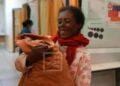 NOUVEL AN – Stenie Andrianjafy fait partie des premiers bébés nés à Befelatanana quelques minutes après minuit