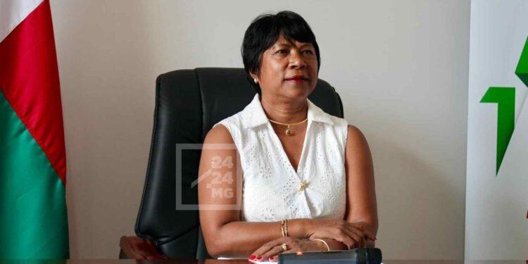 REFONDATION – La concertation nationale démarrera avec les ressources propres internes de l’Etat, selon Hanitra Razafimanantsoa