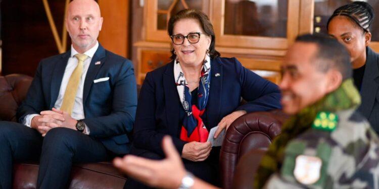 PARTENARIAT – L’ambassadrice américaine à Madagascar Claire Pierangelo entame ses visites d’adieu auprès des autorités