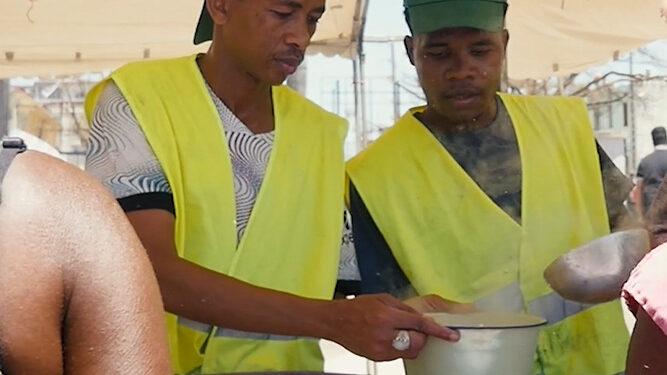 SOLIDARITÉ – La Communauté musulmane au chevet des sinistrés du cyclone Gezani à Toamasina