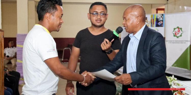 PROJET D-CLIC – Une trentaine de formateurs prêts à propulser la nouvelle génération de talents numériques à Madagascar