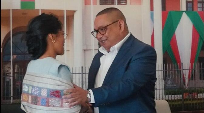 Fenoherintsoa Ralambomanana, PDS d’Antananarivo – “Nous n’avons jamais prétendu cesser le dialogue, nous cherchons des solutions concertées, et nous les appliquerons”.